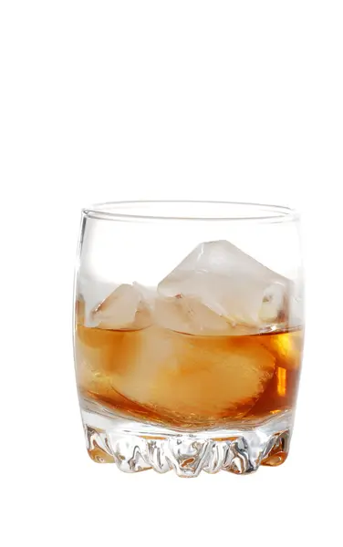 Na białym tle whisky na skałach — Zdjęcie stockowe
