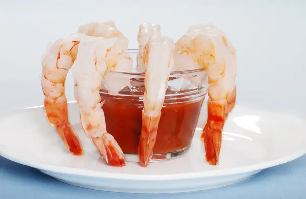 Large shrimp with sauce — Stock Photo, Image