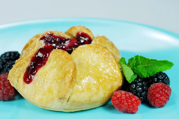 Pastry filled with fruit — Stock Photo, Image