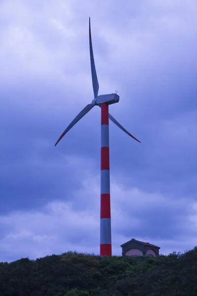 Cloudy wind generator — Stock Photo, Image