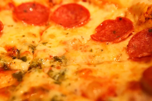 Zbliżenie pyszny obiad pizza — Zdjęcie stockowe