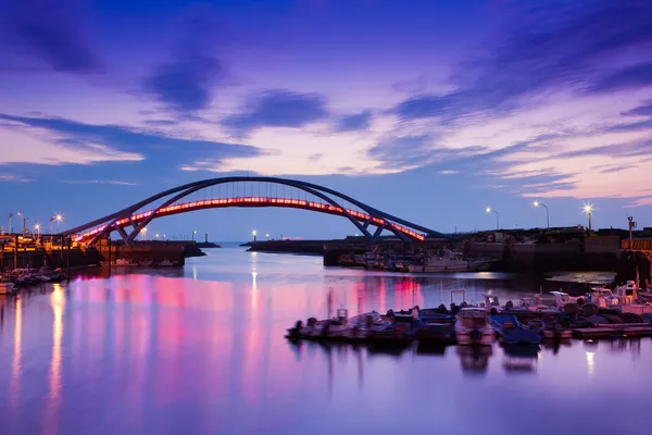Dock bron solnedgången med himlen i taiwan drömmer stil — Stockfoto
