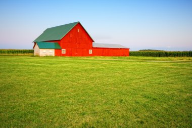 Red barn clipart