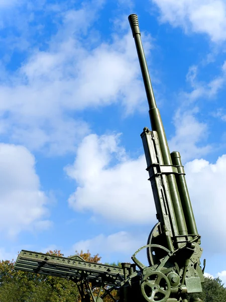 Anti-aircraft gun — Stock Photo, Image
