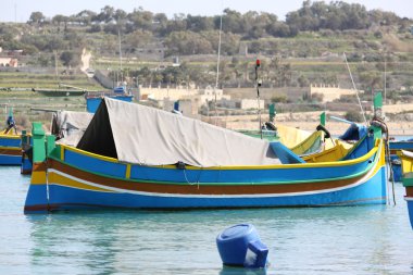 geleneksel Malta balıkçı teknesi