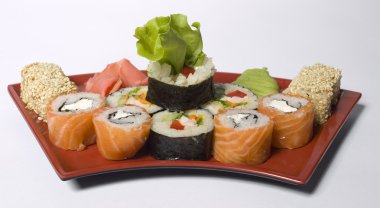 haddelenmiş ve sushi