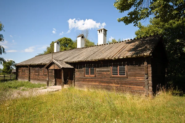 Typische houten Zweedse huis — Stockfoto