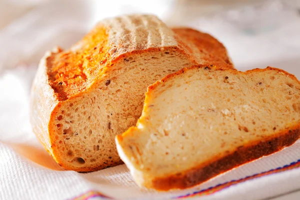 Delicioso, fresco, pão caseiro — Fotografia de Stock