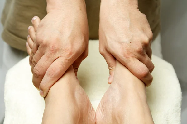 Masaje de pies —  Fotos de Stock