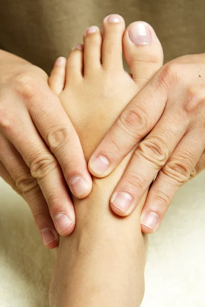 Foot massage — Stock Photo, Image