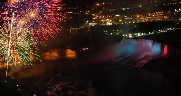 Fireworks over the Niagara falls — Stock Photo, Image