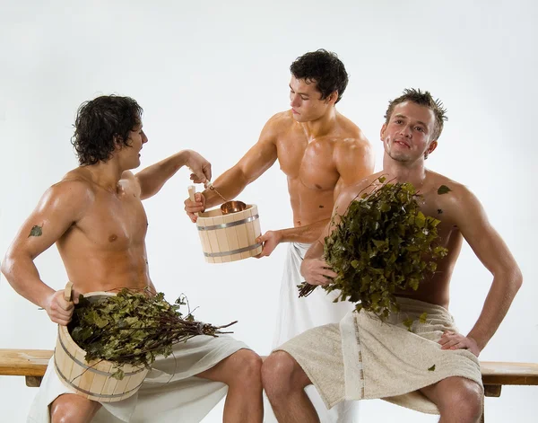 Мужчины после ванны — стоковое фото