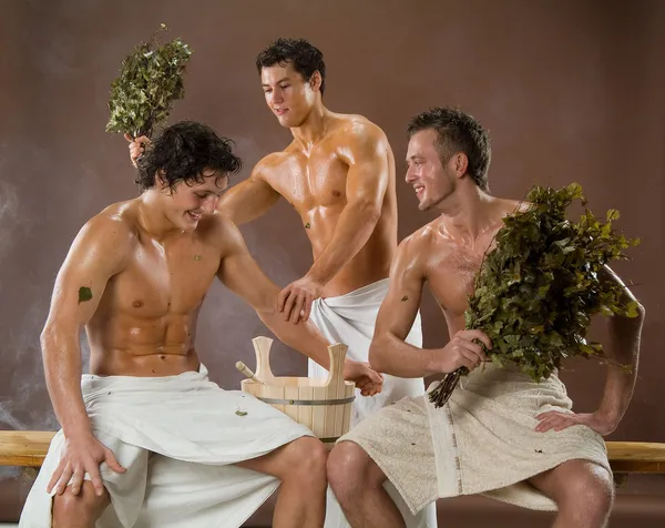 Чоловіки після ванни — стокове фото