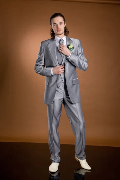 Unge mand i jakkesæt - Stock-foto
