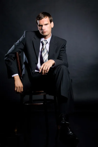 Bărbat în situații de birou — Fotografie, imagine de stoc