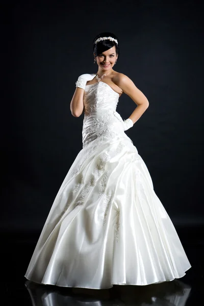 Giovane sposa — Foto Stock