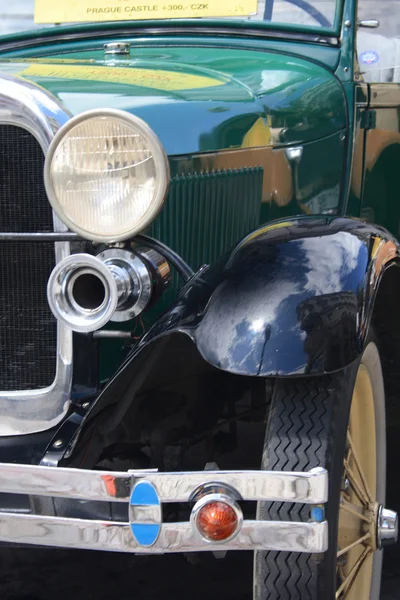 Исторический автомобиль — стоковое фото