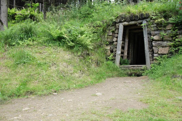Vecchio ingresso miniera — Foto Stock