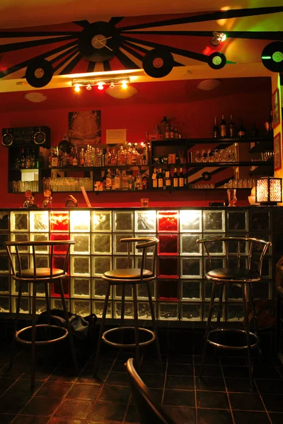 Ночной бар — стоковое фото