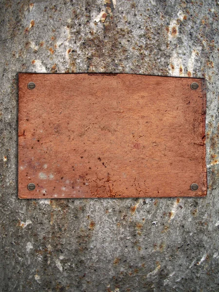 Die Tablette aus einem alten Karton — Stockfoto