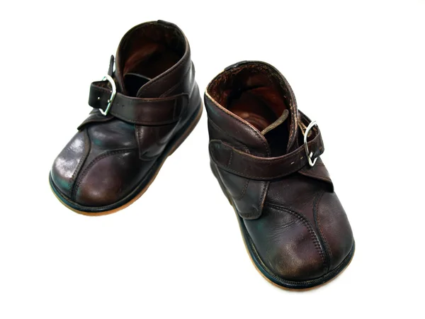 Oude laarzen van het kind — Stockfoto
