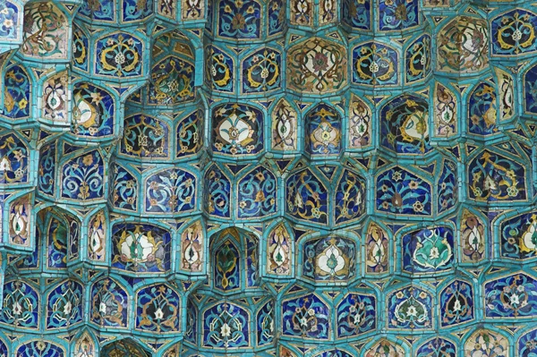 Fragment of a tiled wall — Stock Photo, Image
