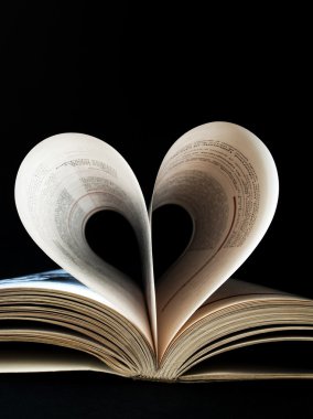 kitap şeklinde kalp