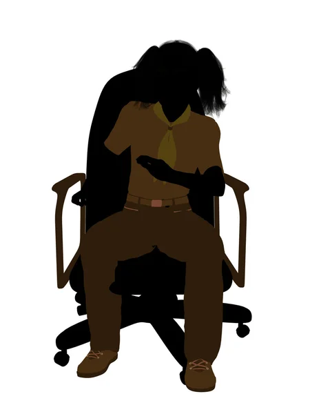 坐在椅子上的插图 silho 女童子军 — 图库照片