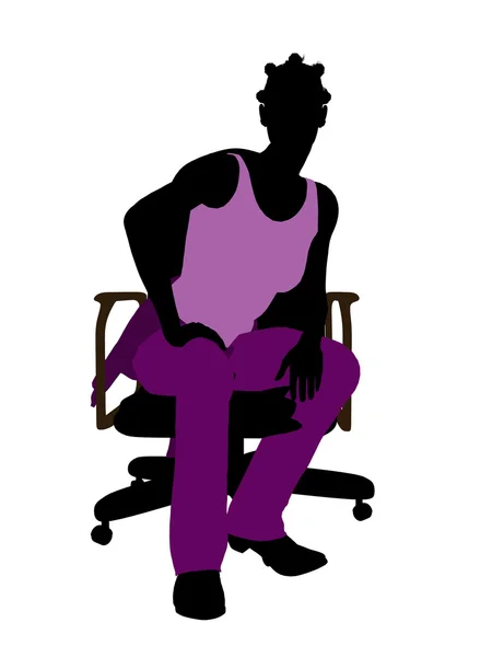 Випадковий жінка сидить на стільці — стокове фото
