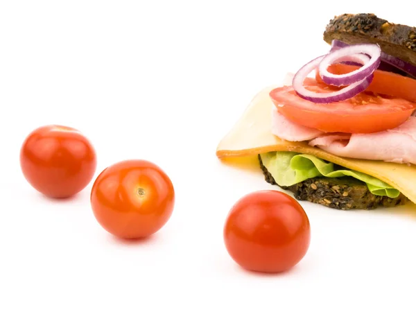 Sanduíche caseiro com tomate cereja — Fotografia de Stock