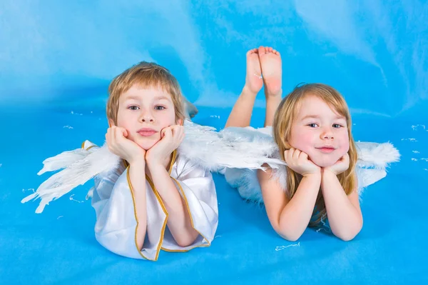 Niños pequeños ángeles —  Fotos de Stock
