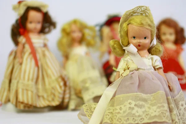 Антикварные куклы — стоковое фото