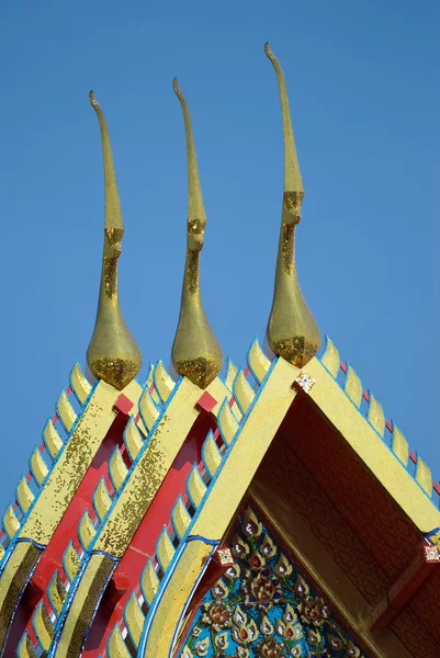 Templo budista en la azotea — Foto de Stock