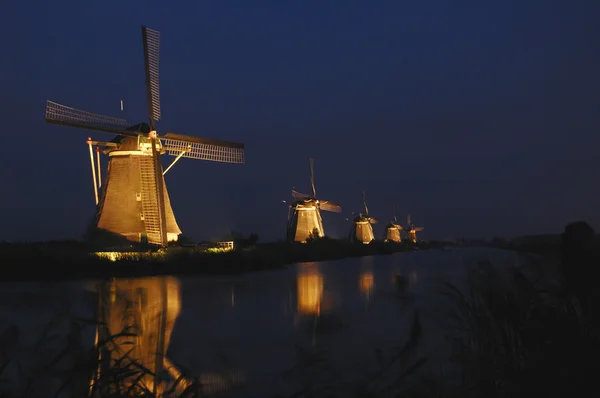 Mills of Kinderdijk in floodlight — Stock Photo, Image