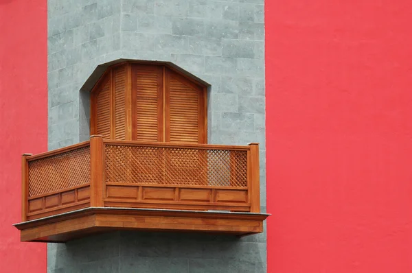 Balcón de madera —  Fotos de Stock