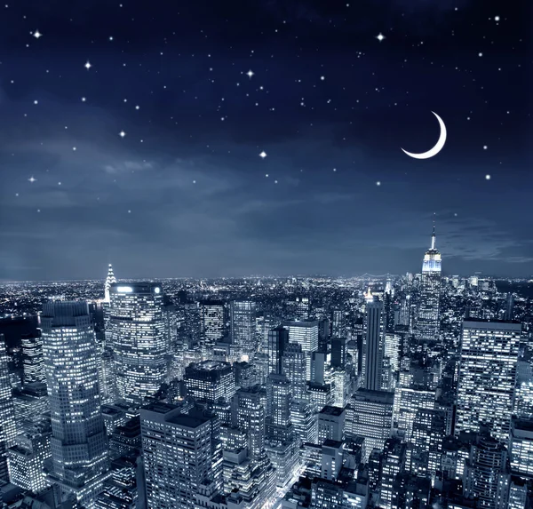 Stad bij nacht — Stockfoto
