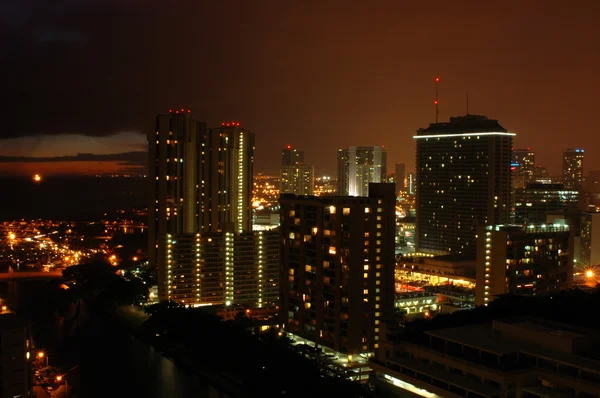 Amerikanische Stadt bei Nacht — Stockfoto