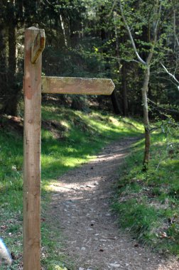 boş bir hiking trail işareti