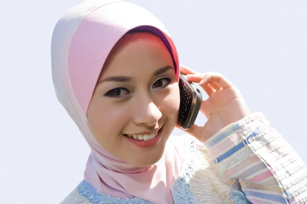 Belo sorriso de menina muçulmana — Fotografia de Stock