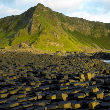 Giant's Causeway clipart