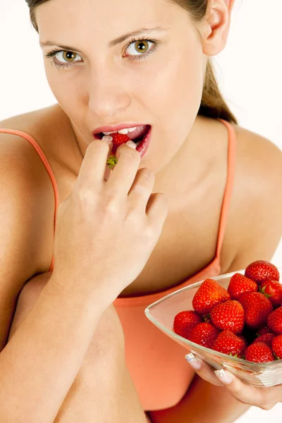 Woman with strawberries — Stock Photo, Image