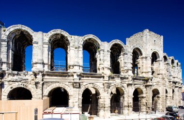 Arles