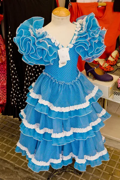 Spanisches Kleid — Stockfoto