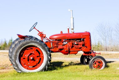 Tractor clipart