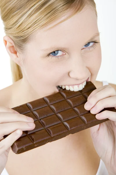 Kobieta z czekoladą — Zdjęcie stockowe