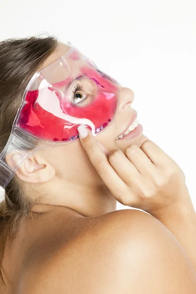 Chłodząca maska twarzy — Zdjęcie stockowe