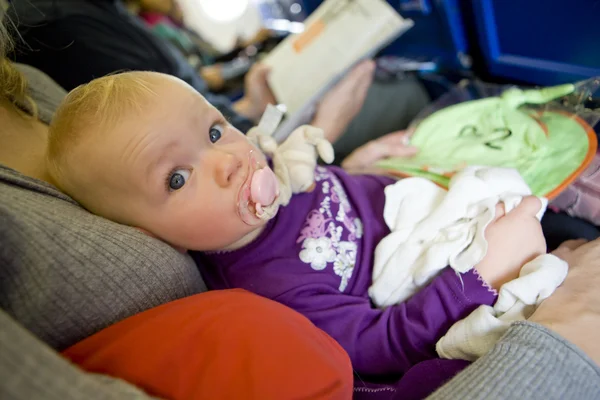 Toddle on plane — Stock Photo, Image