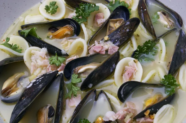 Mussel soup — Stock Photo, Image