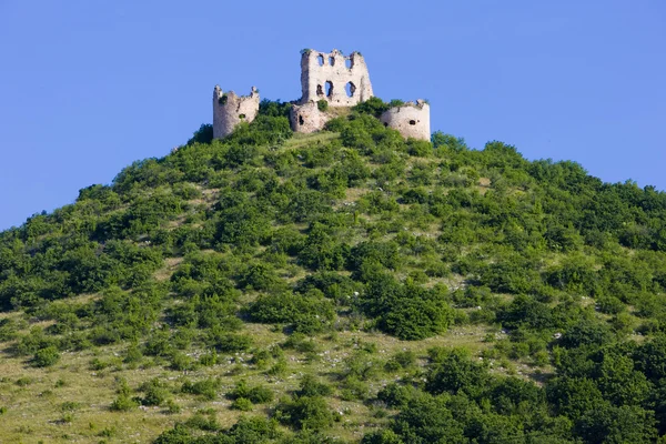Ruinerna av turniansky slott, Slovakien — Stockfoto