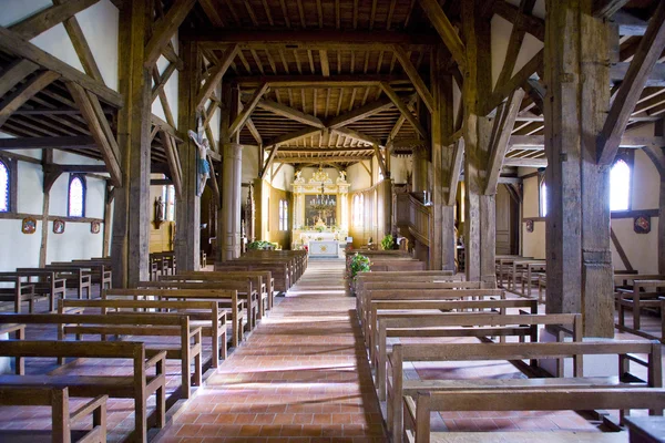Interior da igreja em Outines, Champagne, Francia — Fotografia de Stock